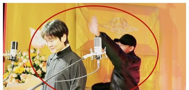 德云社孟鹤堂返场,老秦“闪现”相声舞台,为何不安排他演出呢?休闲区蓝鸢梦想 - Www.slyday.coM