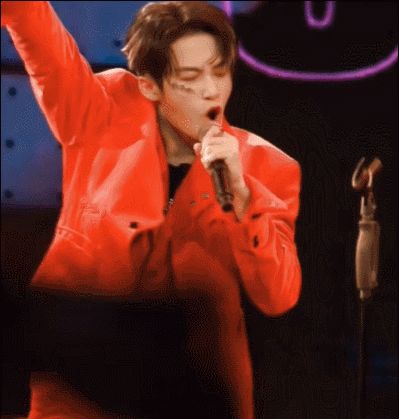 长得英俊帅气，却输在“个子矮”上，4位男星的身高太不懂事了休闲区蓝鸢梦想 - Www.slyday.coM