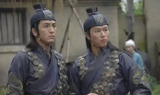 港片里惊为天人，到内地拍戏就成“精神小伙”，港圈男神颜值是谜休闲区蓝鸢梦想 - Www.slyday.coM