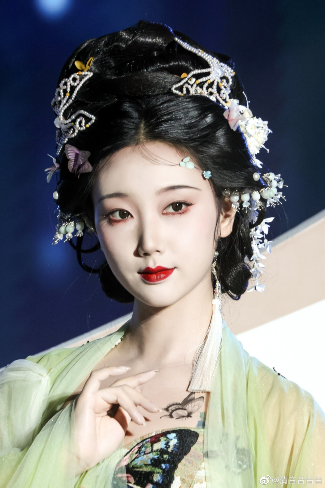 汉服美少女全麦小核桃也转型去拍戏了?__财经头条