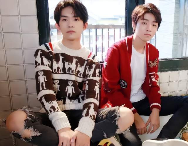 易烊千玺、王俊凯决裂?两家工作室连发声明,竟只为了一桩闹剧休闲区蓝鸢梦想 - Www.slyday.coM 易烊千玺、王俊凯决裂?两家工作室连发声明,竟只为了一桩闹剧休闲区蓝鸢梦想 - Www.slyday.coM