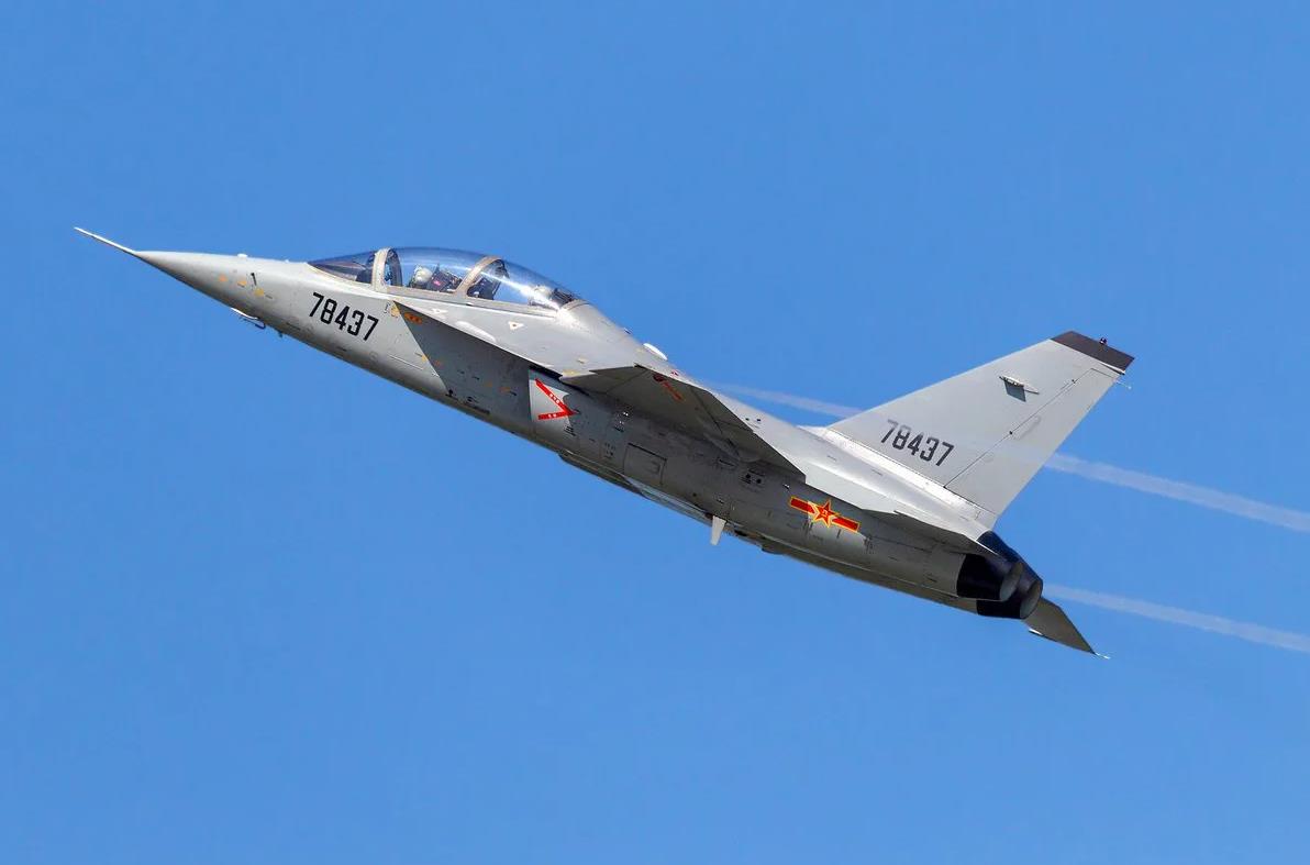 l15战机受阿联酋等国青睐易于操作满足中小国家需求