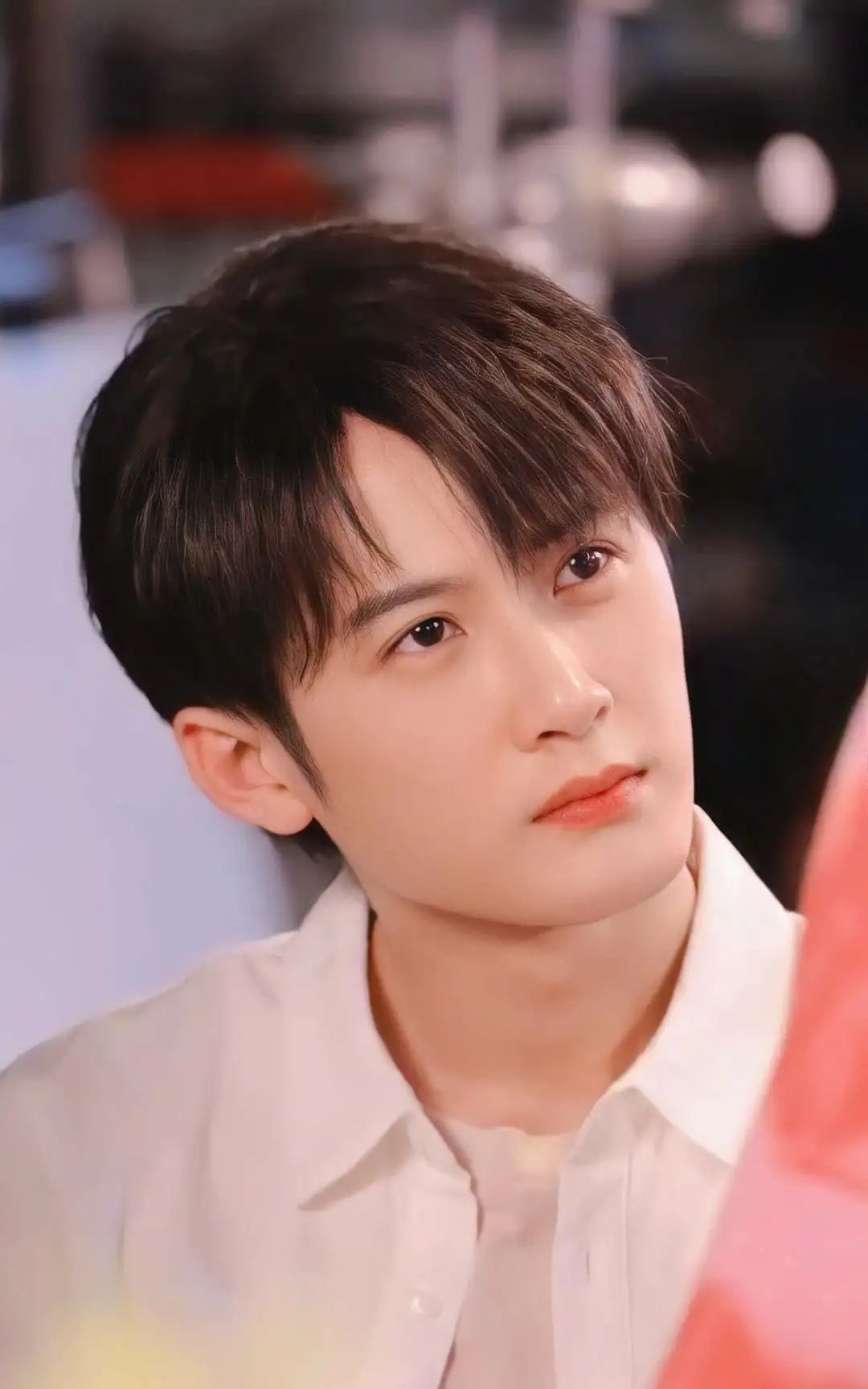 长得英俊帅气，却输在“个子矮”上，4位男星的身高太不懂事了休闲区蓝鸢梦想 - Www.slyday.coM