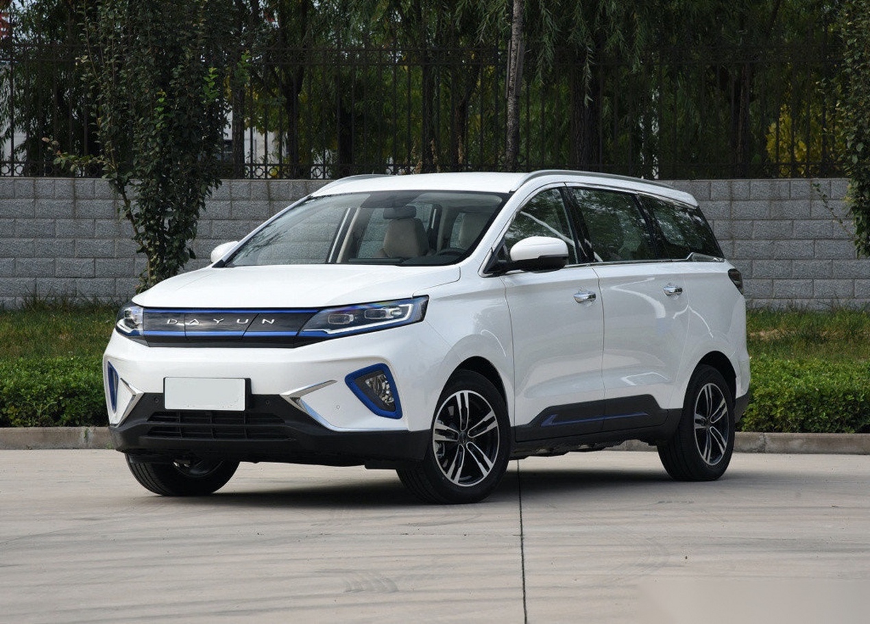 大运远志m1这不是一辆摩托而是纯电mpv