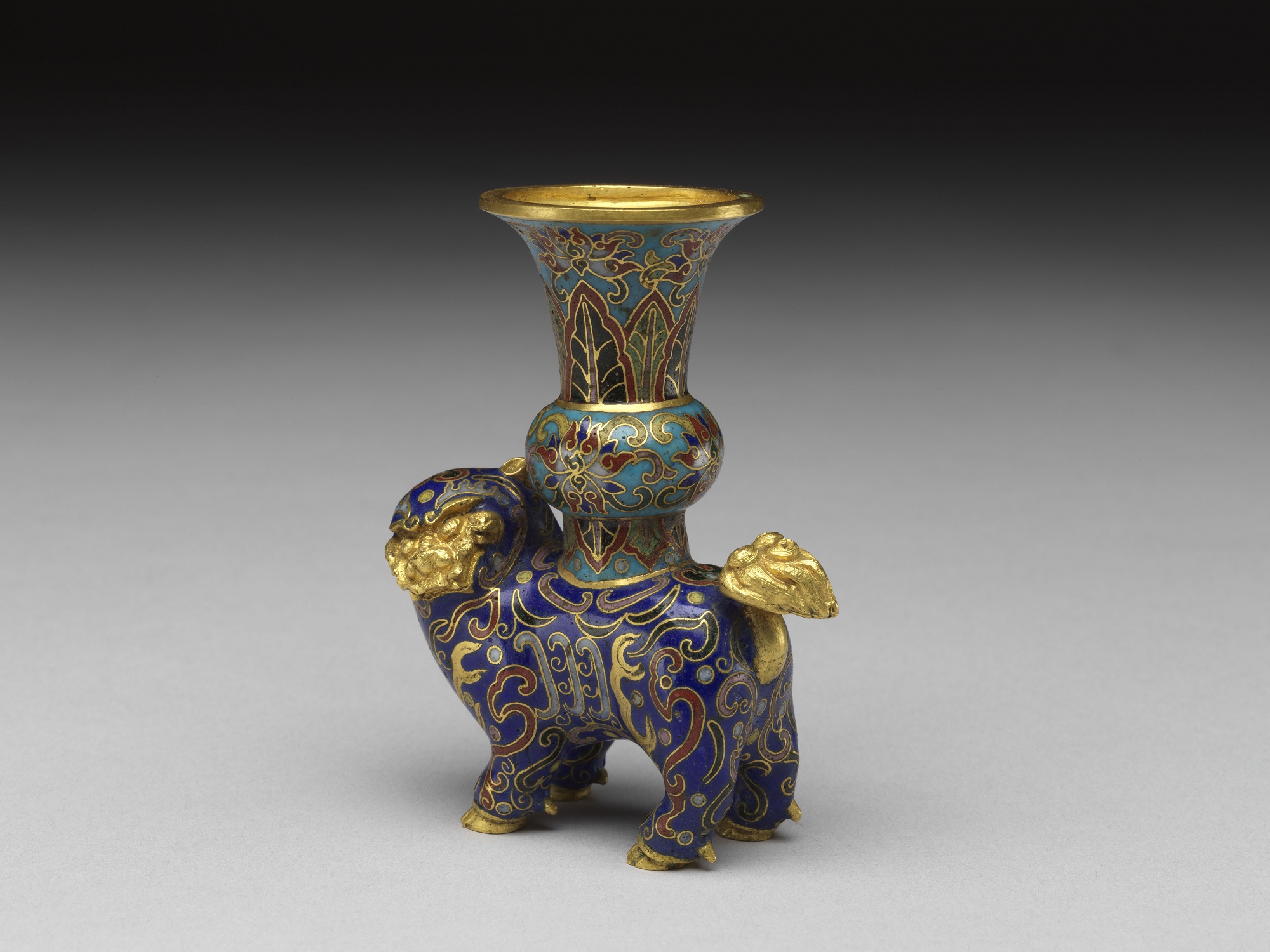 从景泰神话到乾隆新样台北故宫呈现谜样景泰蓝