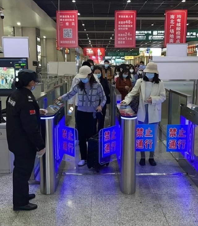 清明假期重庆火车北站到发旅客超21万人次休闲区蓝鸢梦想 - Www.slyday.coM