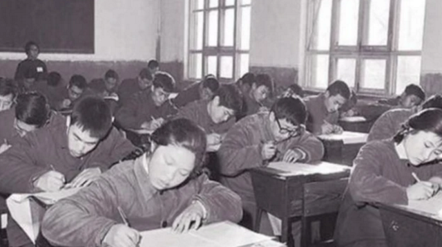 语文差1分满分 恢复高考后第一个文科状元接受采访时只说了四个字休闲区蓝鸢梦想 - Www.slyday.coM