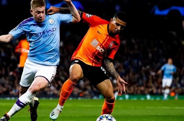 西媒:拜仁、米兰等队希望免签矿工右后卫多多 德转身价2000万欧休闲区蓝鸢梦想 - Www.slyday.coM 西媒:拜仁、米兰等队希望免签矿工右后卫多多 德转身价2000万欧休闲区蓝鸢梦想 - Www.slyday.coM