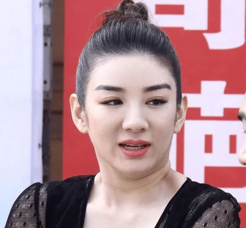 从王心凌到杨紫,没有女明星能逃过"蔡明定律"__财经头条