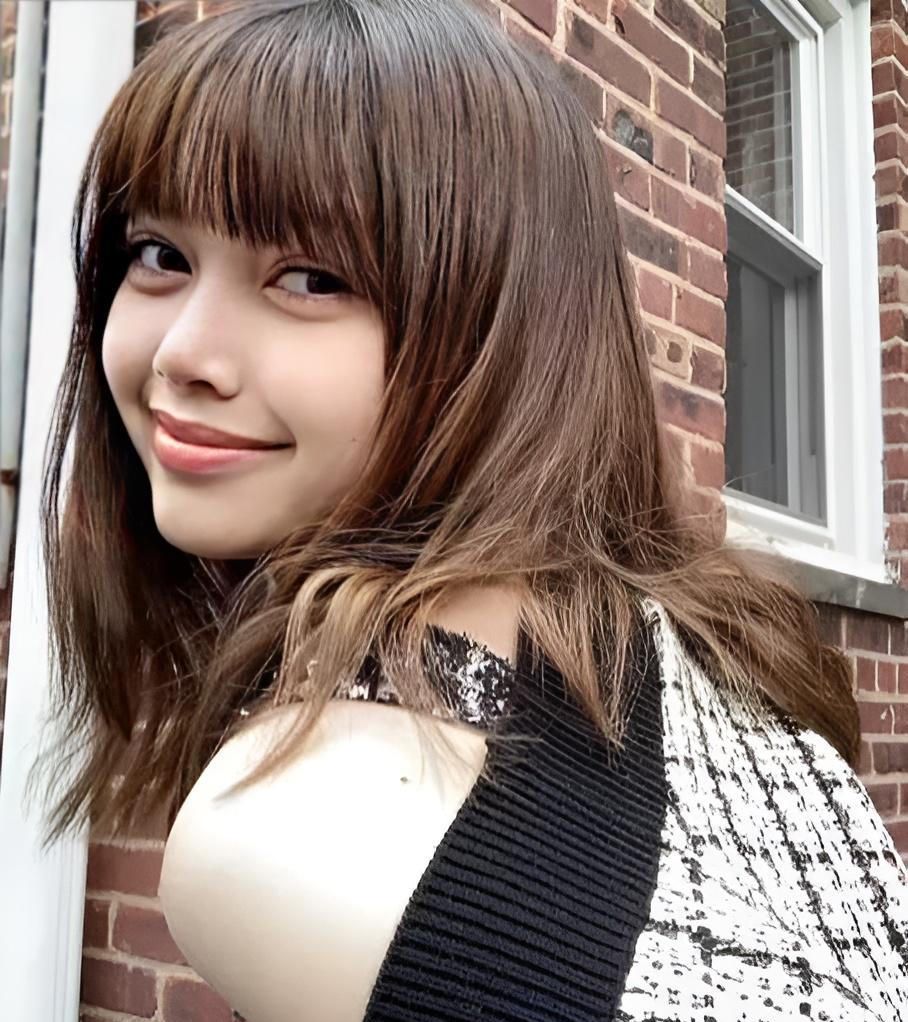 18岁菲律宾网红身材好,气质佳,撞脸韩星,整容了?__财经头条