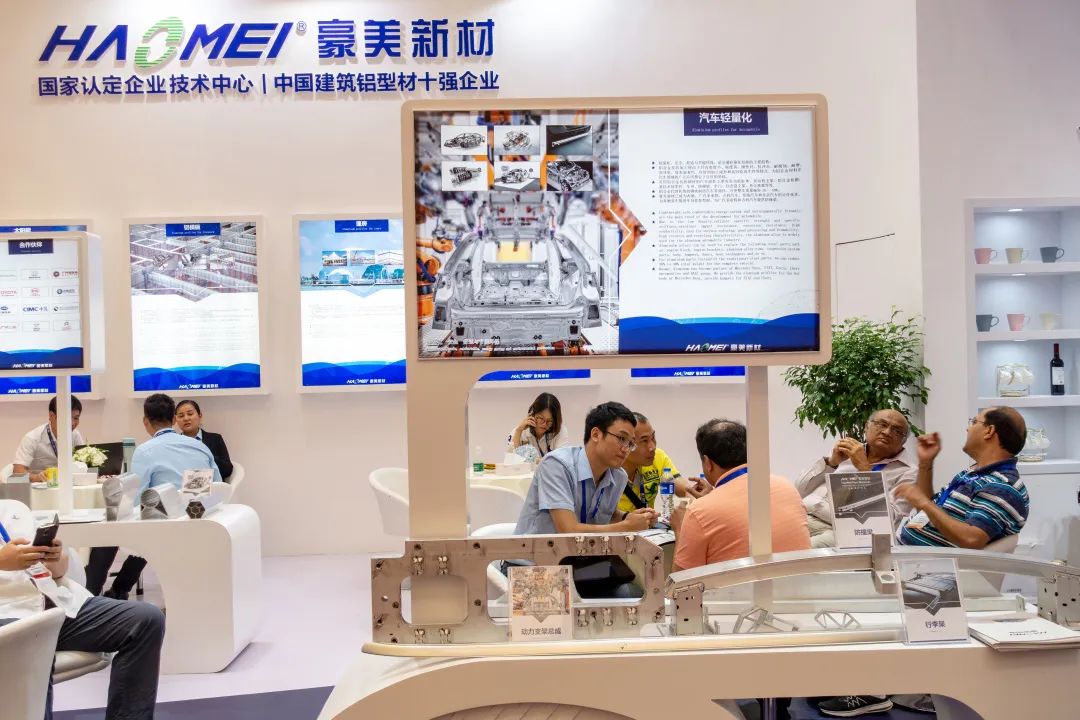 “豪美新材子公司安全事故致股价降逾5% 5.9亿可转债补流恐难抵17亿借款