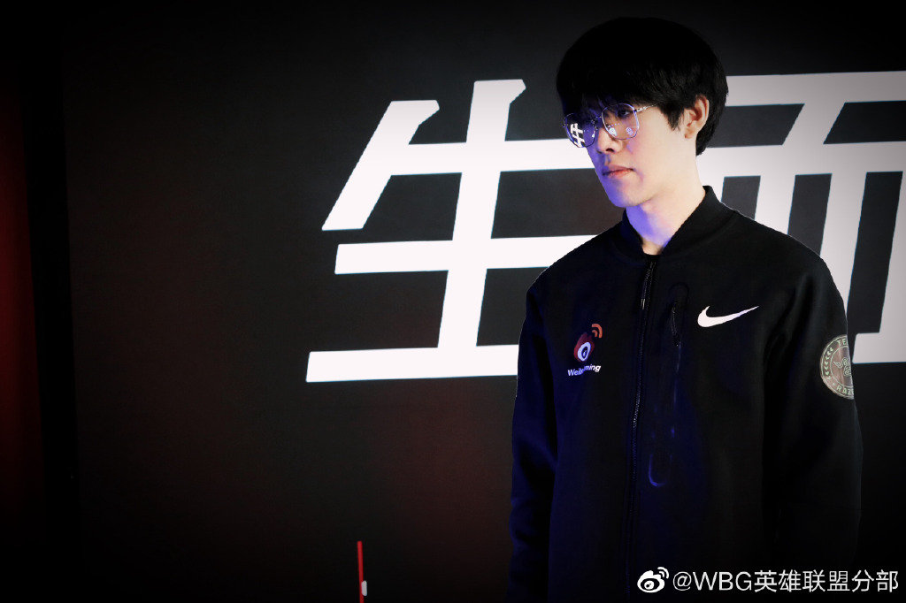 休赛期的库存掉落啦是帅气的theshy选手cr