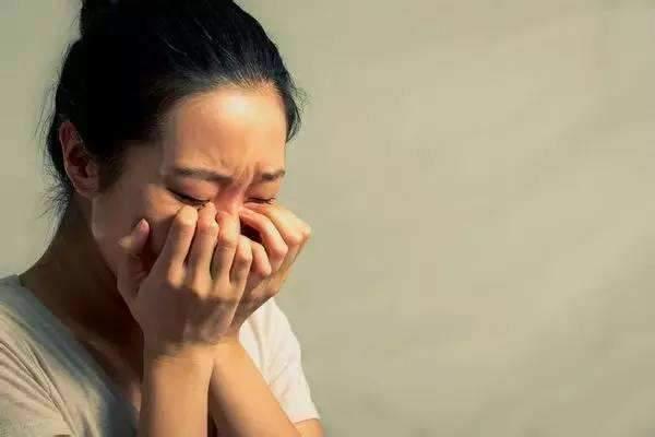 婆婆带娃，妻子一年花10万被骂，妻：你养你哥一家我养父母，公平休闲区蓝鸢梦想 - Www.slyday.coM
