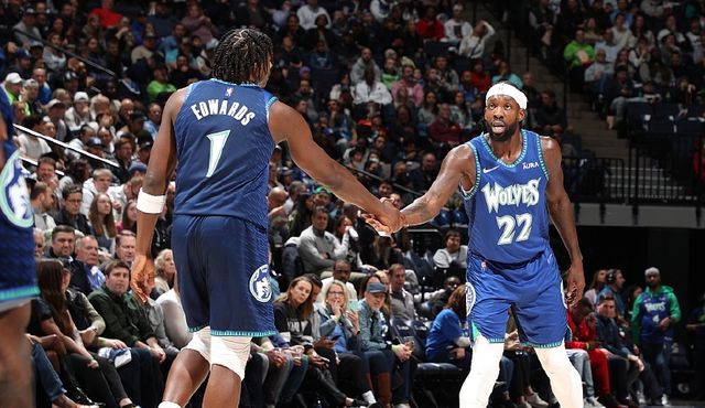 狂轰49＋8＋6,爱德华兹迎里程碑!比肩杜兰特,追平约基奇＋詹姆斯休闲区蓝鸢梦想 - Www.slyday.coM