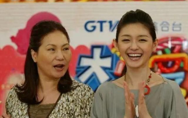 大S给前婆婆庆生,带儿子连视频向张兰示好,S妈替小S打圆场休闲区蓝鸢梦想 - Www.slyday.coM 大S给前婆婆庆生,带儿子连视频向张兰示好,S妈替小S打圆场休闲区蓝鸢梦想 - Www.slyday.coM