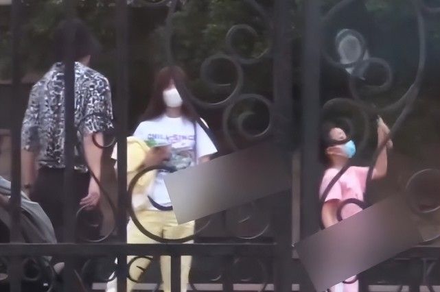 贾乃亮现身前妻家中后,李小璐再晒视频,灵动优雅难掩好心情休闲区蓝鸢梦想 - Www.slyday.coM 贾乃亮现身前妻家中后,李小璐再晒视频,灵动优雅难掩好心情休闲区蓝鸢梦想 - Www.slyday.coM