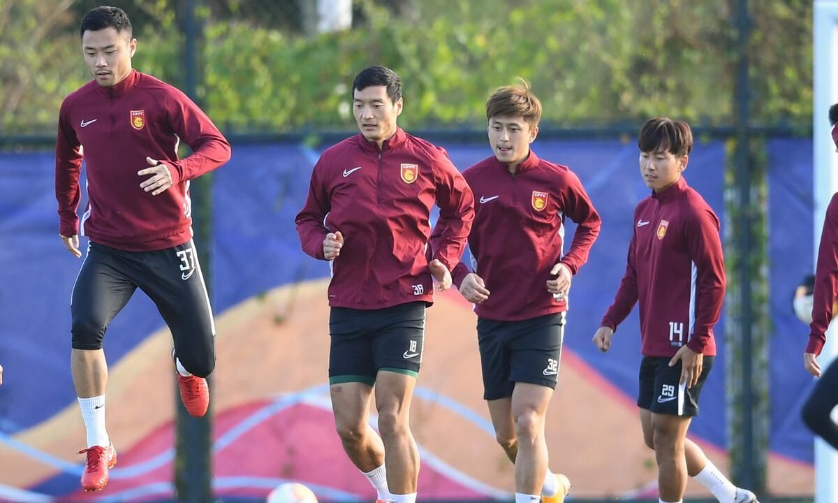 中超4消息:广州队欠薪8个月,河北队复活,足协辟谣陈戌源辞职休闲区蓝鸢梦想 - Www.slyday.coM 中超4消息:广州队欠薪8个月,河北队复活,足协辟谣陈戌源辞职休闲区蓝鸢梦想 - Www.slyday.coM