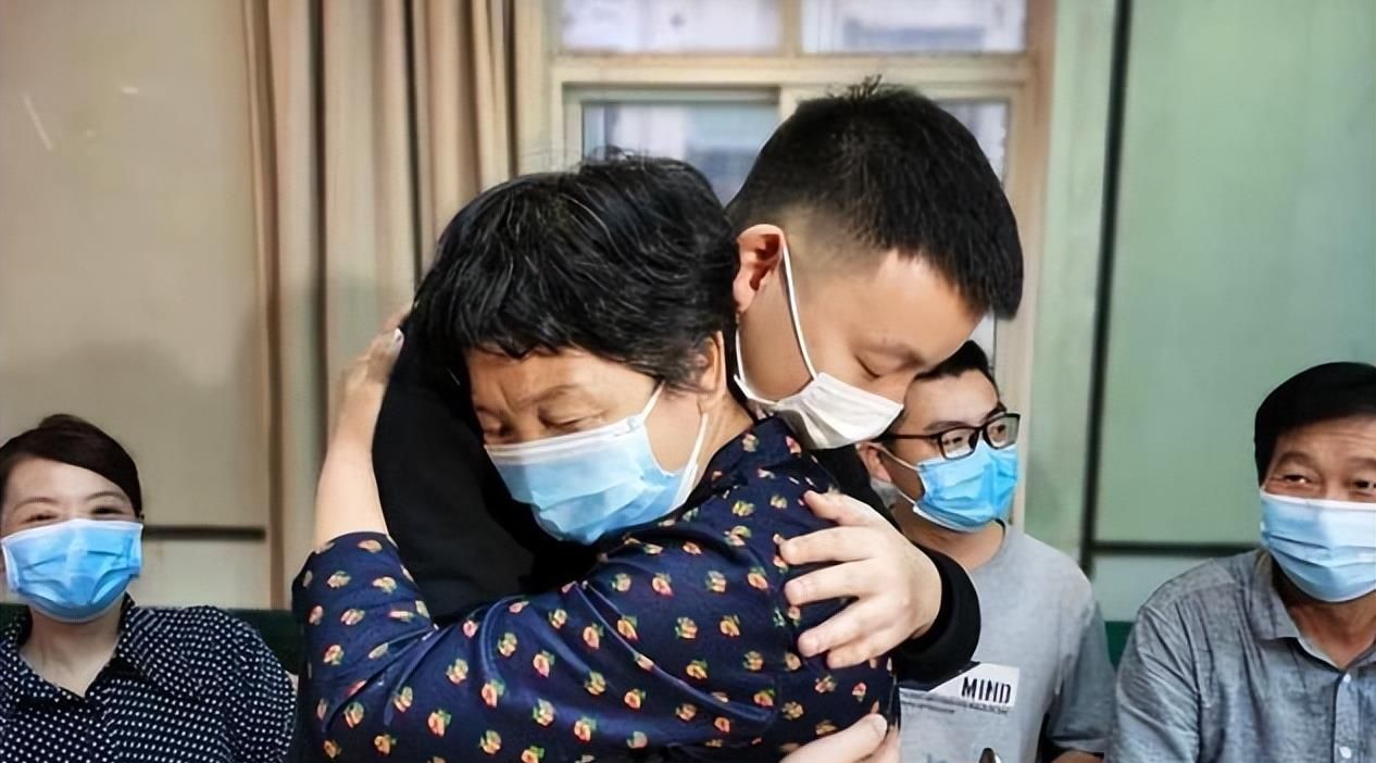 变风格了?杜新枝晒吃早餐视频,蓬头垢面爱扒拉菜,网友：真恶心休闲区蓝鸢梦想 - Www.slyday.coM