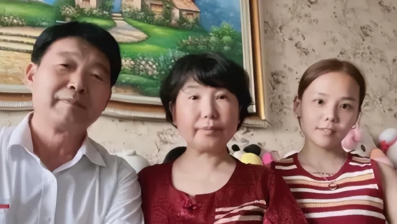 变风格了?杜新枝晒吃早餐视频,蓬头垢面爱扒拉菜,网友：真恶心休闲区蓝鸢梦想 - Www.slyday.coM