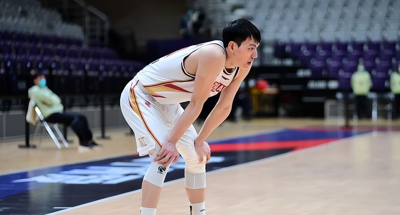 郭少单枪匹马40分,广东3巨头28分!连吴前都防不住,赢辽宁太难休闲区蓝鸢梦想 - Www.slyday.coM 郭少单枪匹马40分,广东3巨头28分!连吴前都防不住,赢辽宁太难休闲区蓝鸢梦想 - Www.slyday.coM