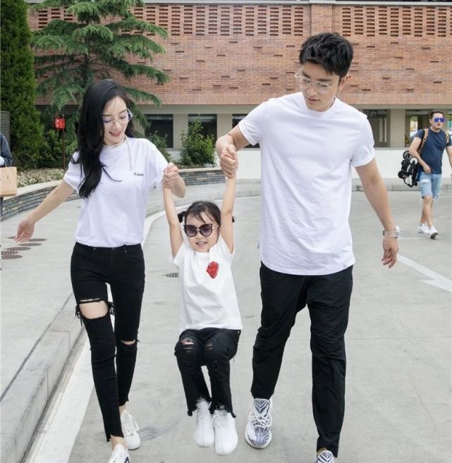 贾乃亮现身前妻家中后,李小璐再晒视频,灵动优雅难掩好心情休闲区蓝鸢梦想 - Www.slyday.coM 贾乃亮现身前妻家中后,李小璐再晒视频,灵动优雅难掩好心情休闲区蓝鸢梦想 - Www.slyday.coM