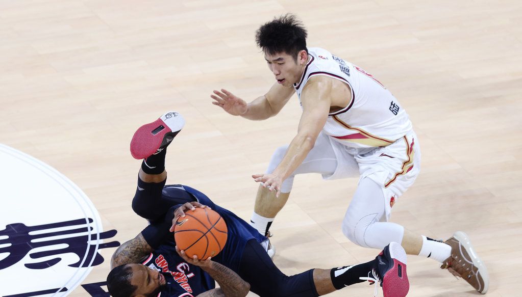 吴前失绝平罚球,广东险胜先拔头筹,莱多5三分＋关键抢断当选MVP休闲区蓝鸢梦想 - Www.slyday.coM