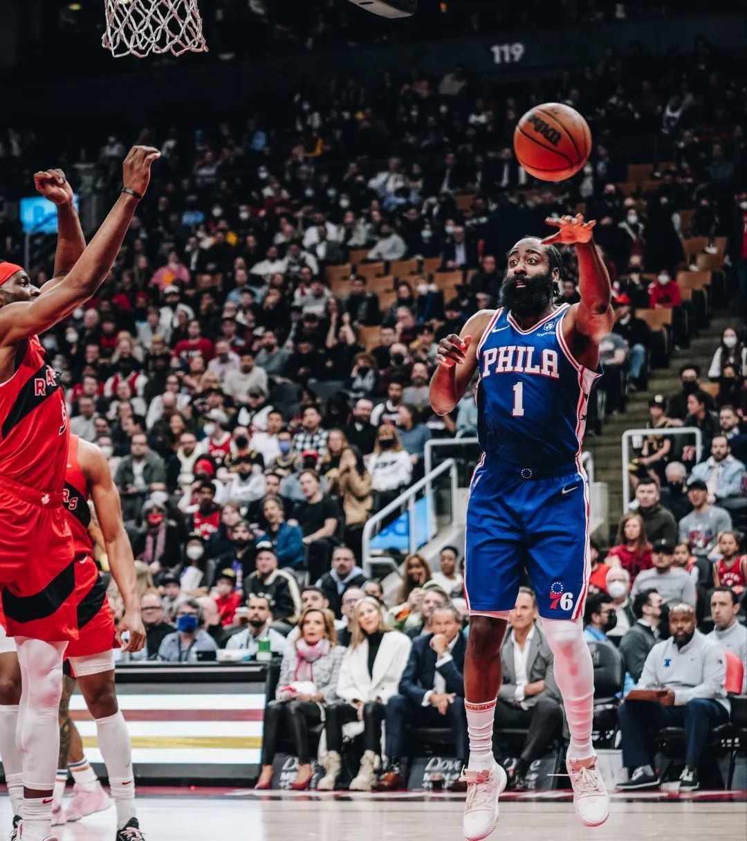 37分11板12助!西卡打爆恩比德!哈登12中3真拉胯休闲区蓝鸢梦想 - Www.slyday.coM