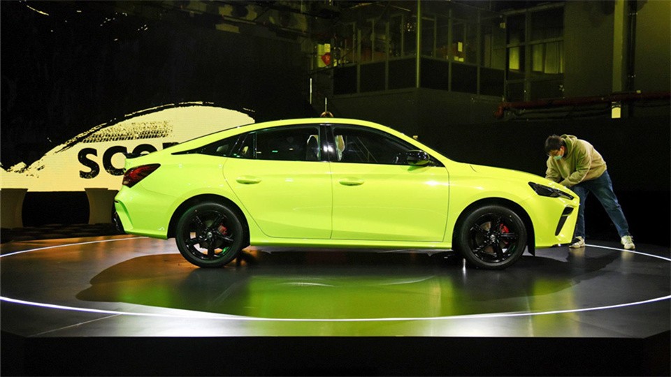 10万多的MG5天蝎座，国产车玩运动，养车比朗逸更贵？休闲区蓝鸢梦想 - Www.slyday.coM