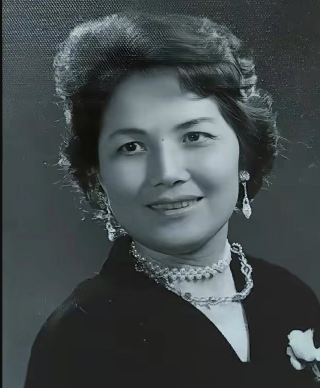 《我爱你中国》原唱叶佩英去世,因脑溢血抢救无效,享年87岁|我爱你