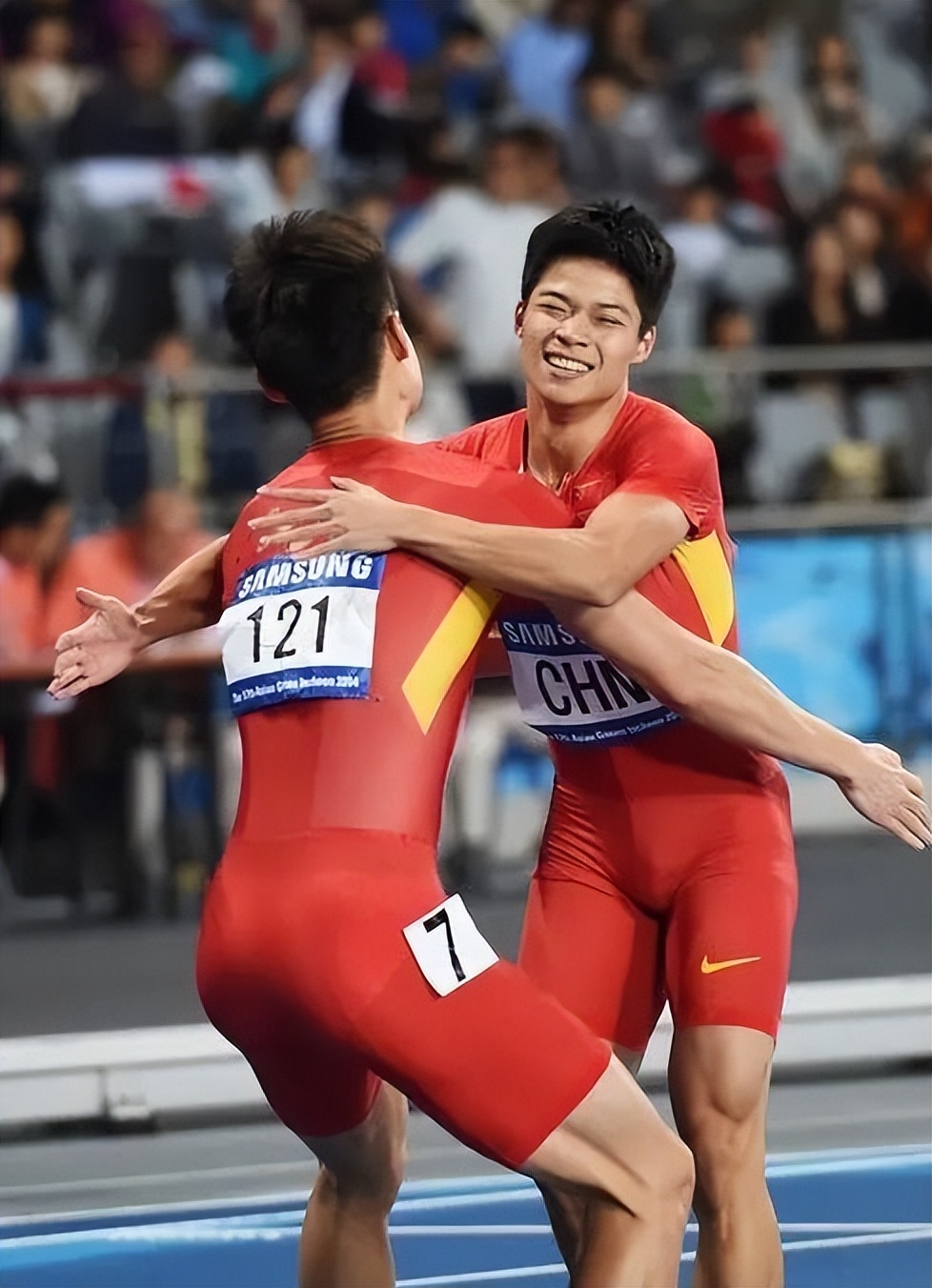 张培萌近况:35岁直播卖货挣钱,女儿才3岁,前妻29岁身材火辣