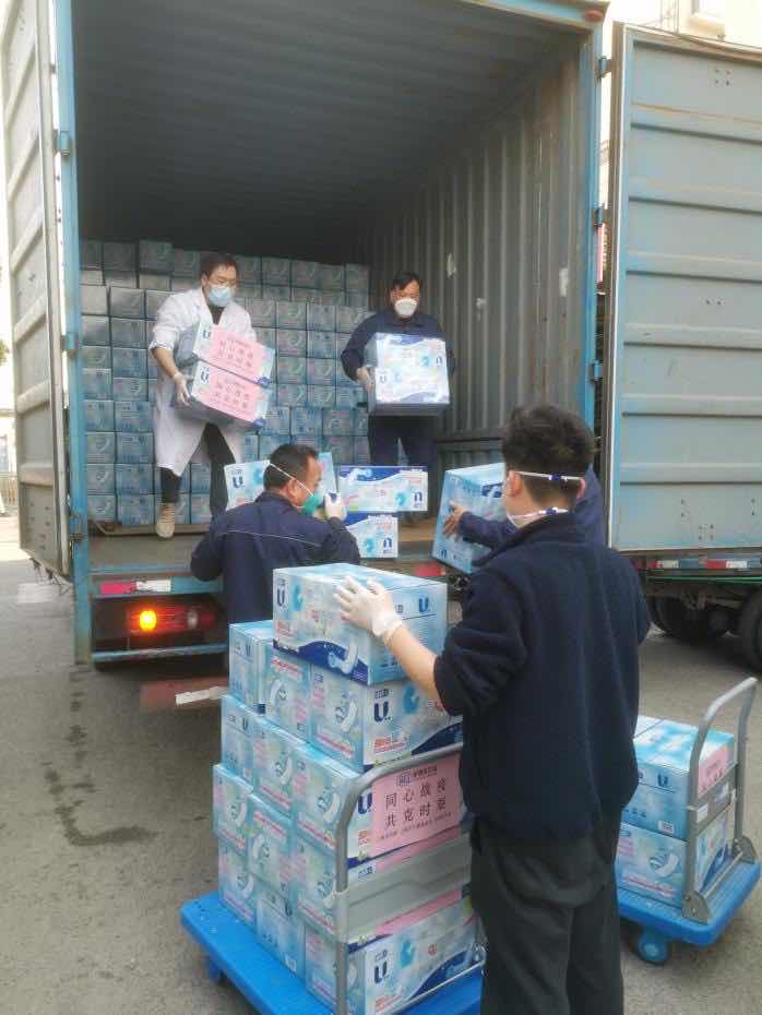 上海市妇联将900多万元捐赠物资分发至援沪医疗队和大学等