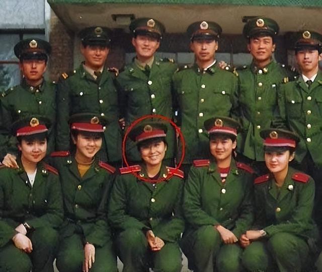 跑龙套10年，“拍拖”胡歌被吐槽，51岁的她是中国最被低估的演员休闲区蓝鸢梦想 - Www.slyday.coM