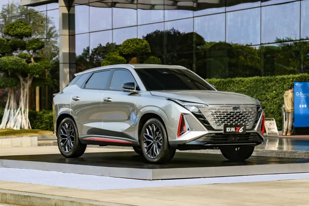 15万级爆款SUV来了？汽车机器人欧尚Z6盲订开启休闲区蓝鸢梦想 - Www.slyday.coM