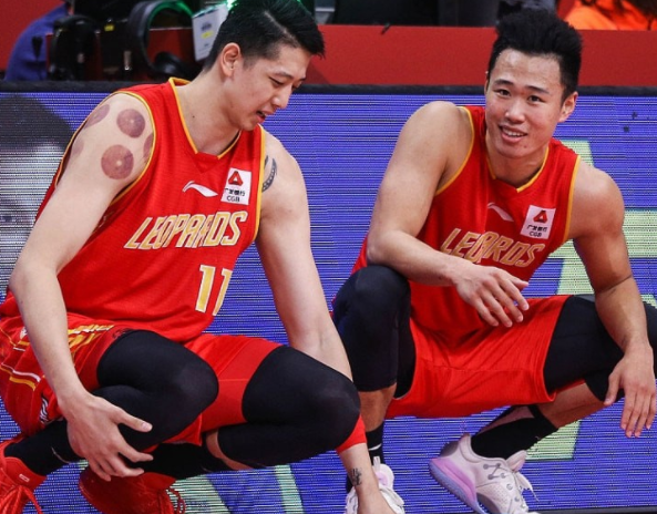 4消息!大鸟内部处罚,巩导成引援热门,莱多归队训练,小高专访休闲区蓝鸢梦想 - Www.slyday.coM 4消息!大鸟内部处罚,巩导成引援热门,莱多归队训练,小高专访休闲区蓝鸢梦想 - Www.slyday.coM