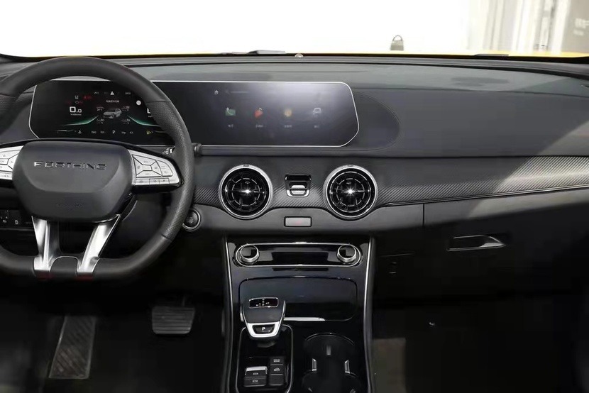 不一YOUNG的新宠，风行T5 EVO热浪版上市休闲区蓝鸢梦想 - Www.slyday.coM