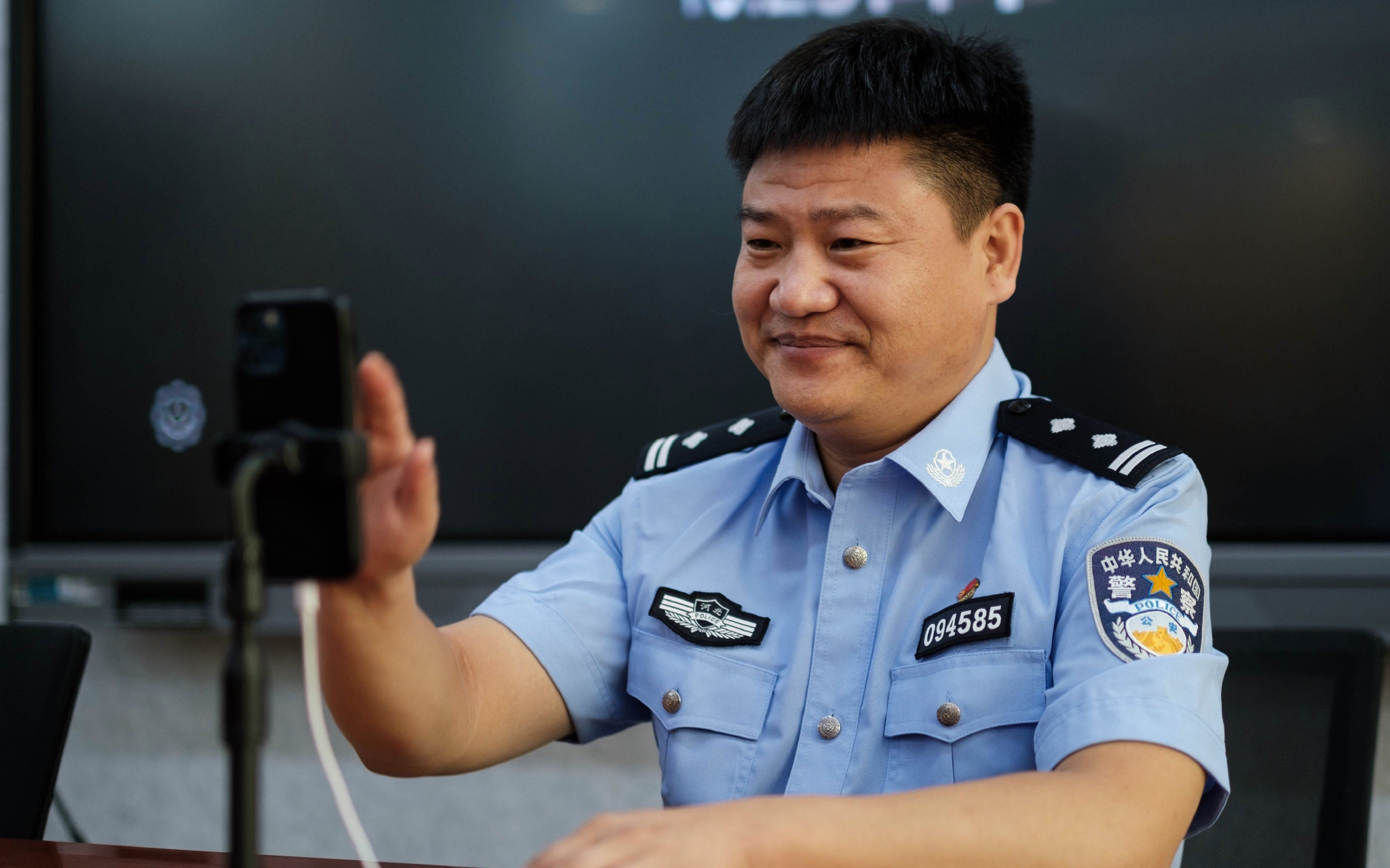 新闻8点见丨女足队长王珊珊：相比当明星，还是踢球更舒服休闲区蓝鸢梦想 - Www.slyday.coM