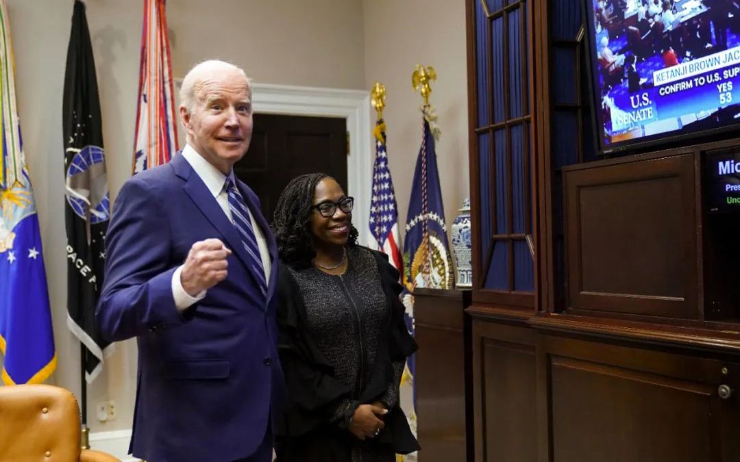 新闻8点见丨女足队长王珊珊：相比当明星，还是踢球更舒服休闲区蓝鸢梦想 - Www.slyday.coM