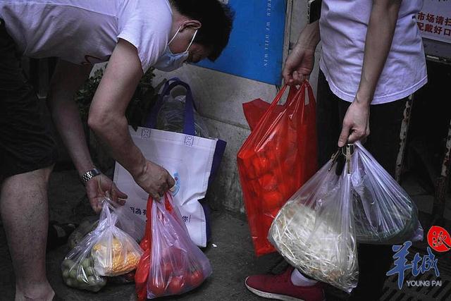 「视频+图集」走探广州员村菜市场：市民有序采购休闲区蓝鸢梦想 - Www.slyday.coM