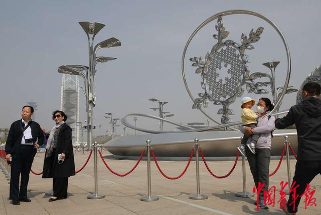 每周图片精选（4.2休闲区蓝鸢梦想 - Www.slyday.coM