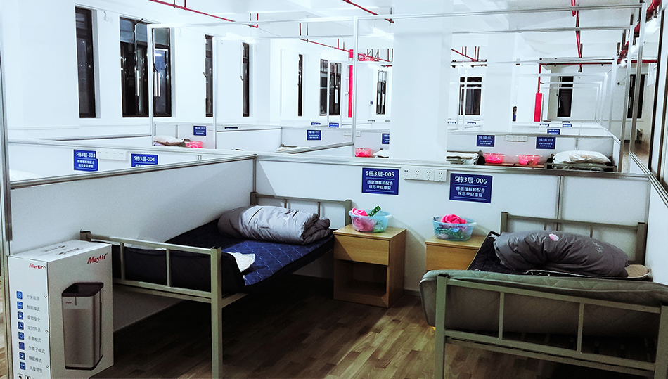 浦东嘉定和黄浦一批方舱医院交付使用提供8908张床位