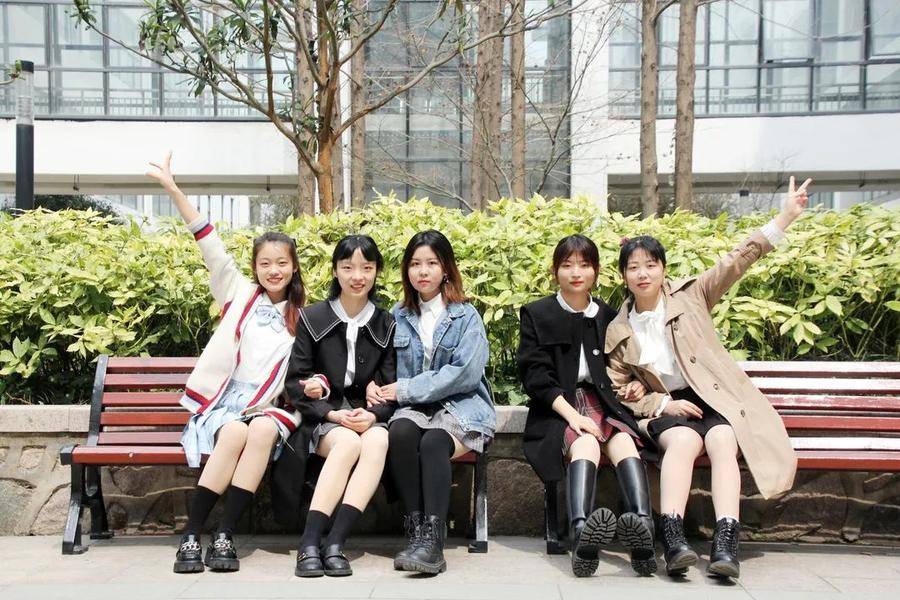 2人保研3人考研成功！石大一女生宿舍全员“上岸”休闲区蓝鸢梦想 - Www.slyday.coM