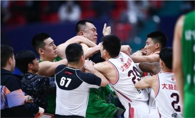 11：1，15：16！5局3胜，央5直播广东VS辽宁，谁能拿下第1局胜利休闲区蓝鸢梦想 - Www.slyday.coM