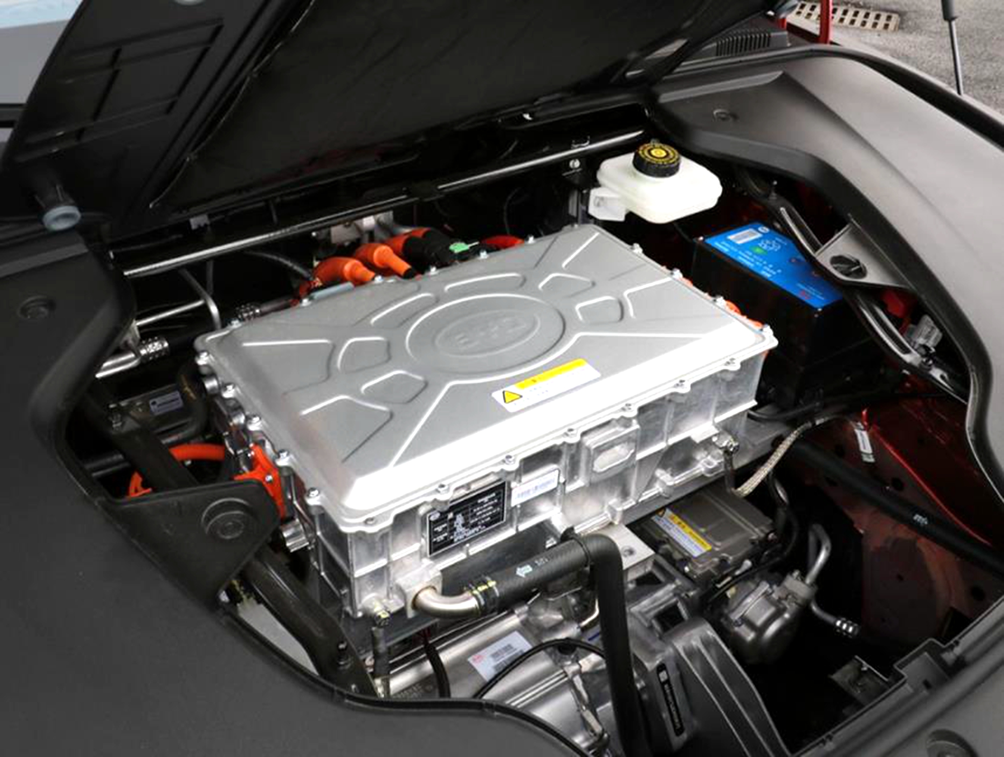 58-32.98万,2022款比亚迪汉ev/dm上市,安全舒适动力强