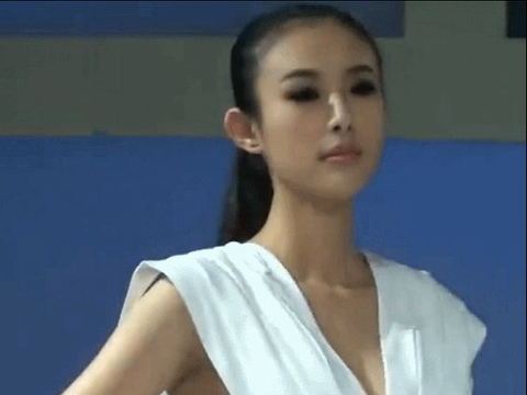 12年过去了,在“兽兽门”风波中毁掉事业的翟凌,如今怎样了?|兽兽|翟凌|杨迪_新浪新闻