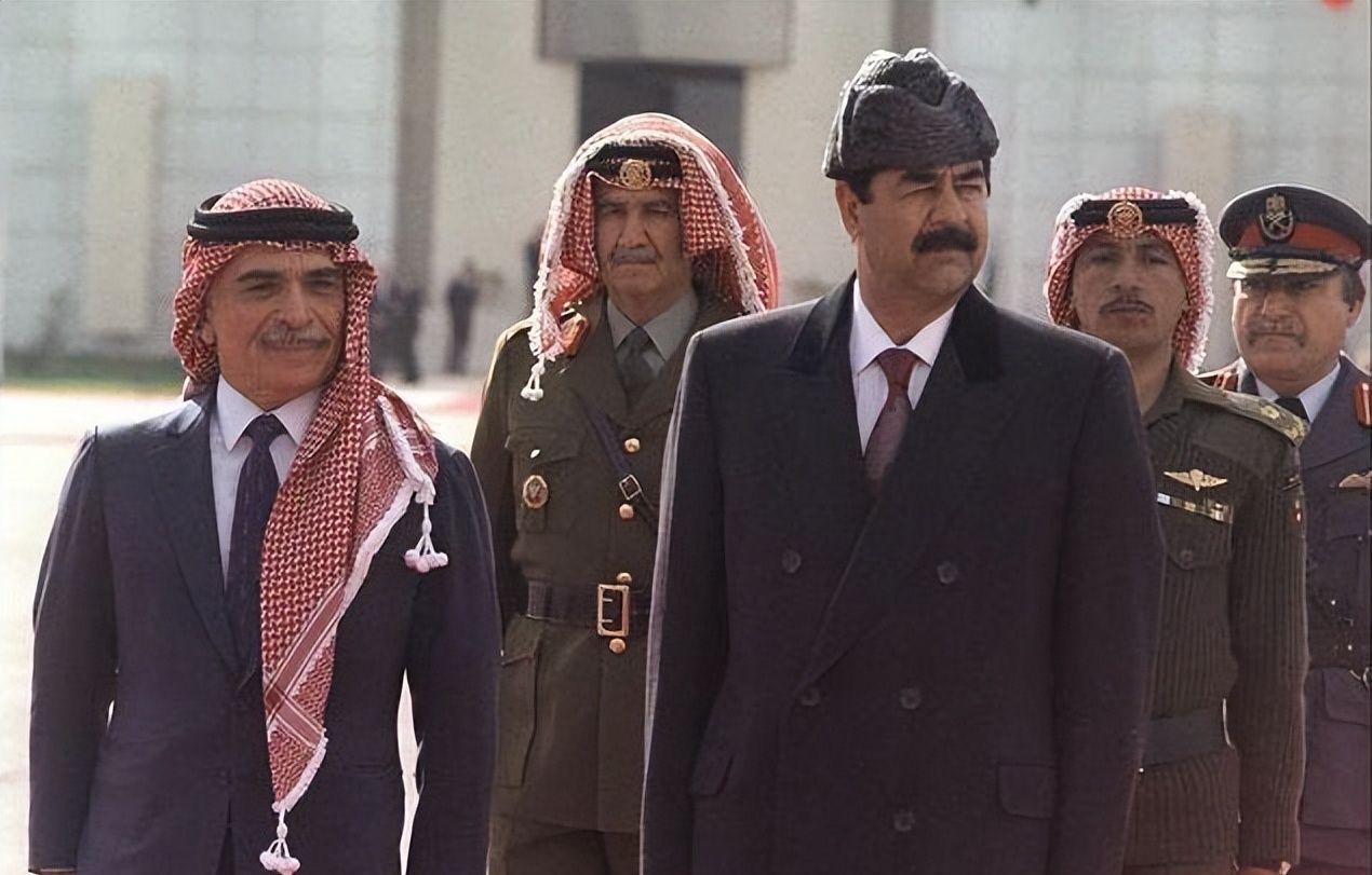 约旦国王有情有义：萨达姆去世后，将他妻女接回王宫，24小时保护|王宫|萨达姆|阿卜杜拉_新浪新闻