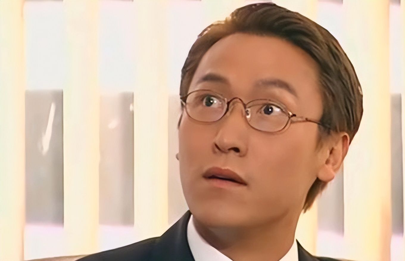 tvb视帝马德钟回内地,被千万网红请吃饭,对方空运5箱凤梨做菜|凤梨