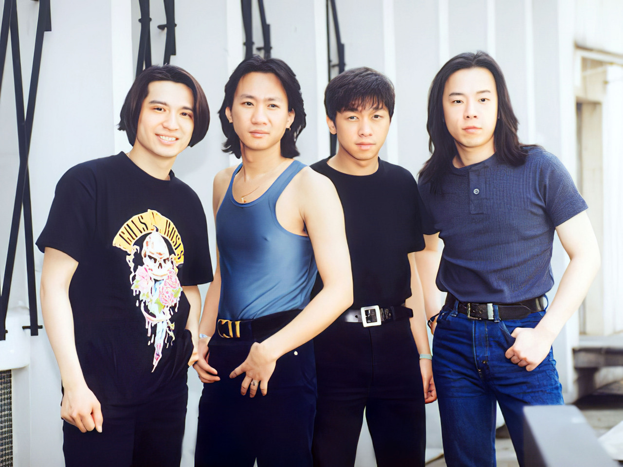 如果黄家驹不出意外,beyond最后会解散吗?