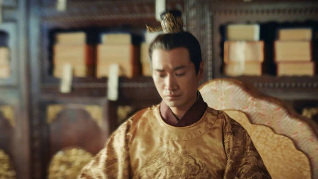 何晟铭演的朱标细节演技拿捏了山河月明中何晟铭简直白切黑到极致了他