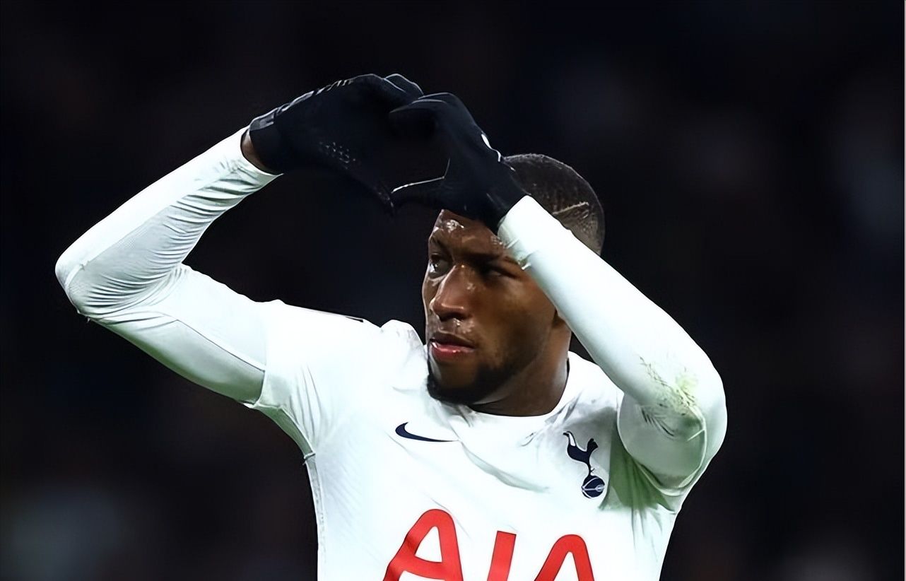 转会1+2:北伦敦双雄争抢狐狸城核心 热刺有意今夏签约新10号休闲区蓝鸢梦想 - Www.slyday.coM 转会1+2:北伦敦双雄争抢狐狸城核心 热刺有意今夏签约新10号休闲区蓝鸢梦想 - Www.slyday.coM