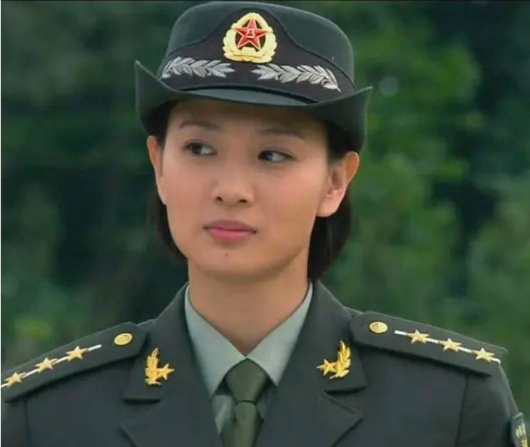 《特战荣耀》,杨洋的表现被肯定,网友:女主角换成侯梦莎就好了